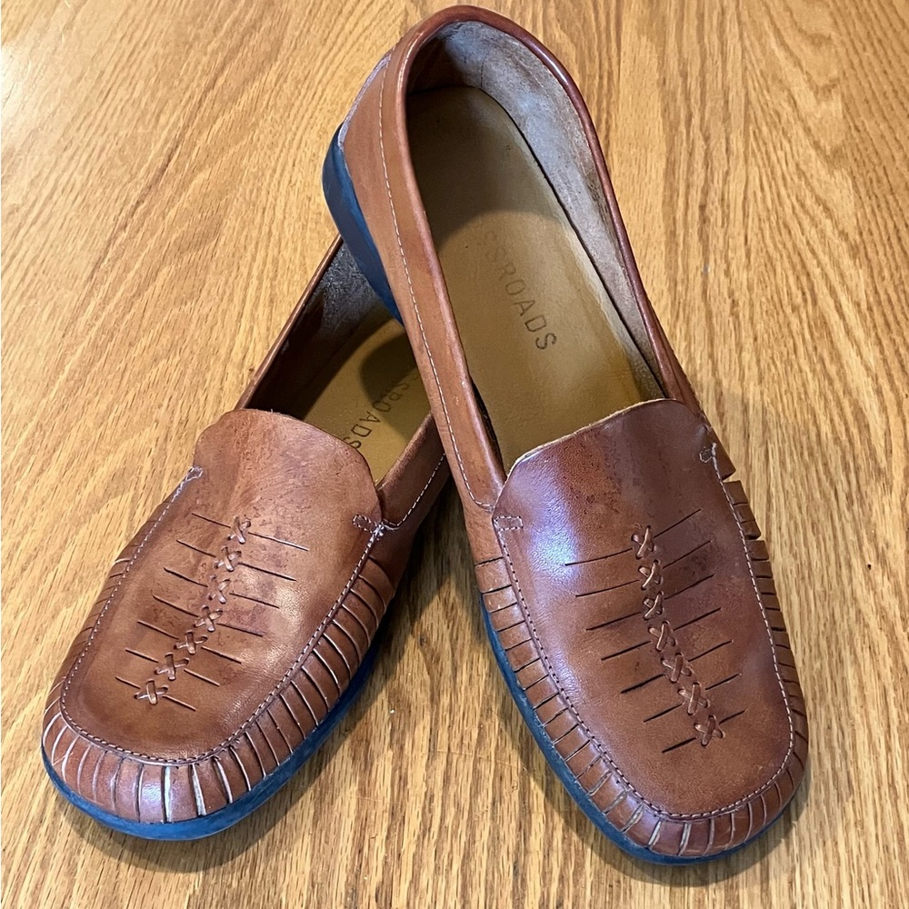Crossroads Leather Shoes, Sz. 8 1/2, Cognac, Attractive Detail, Great Condtion